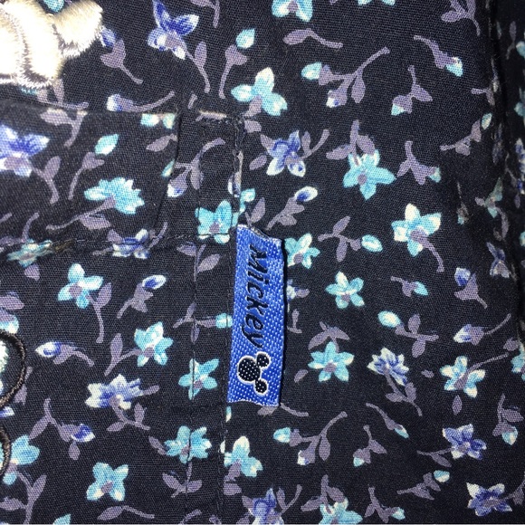 Disney Mickey Unlimited Embroidered Floral Shirt Woman Size 26W/28W 100% Cotton. - Picture 3 of 12
